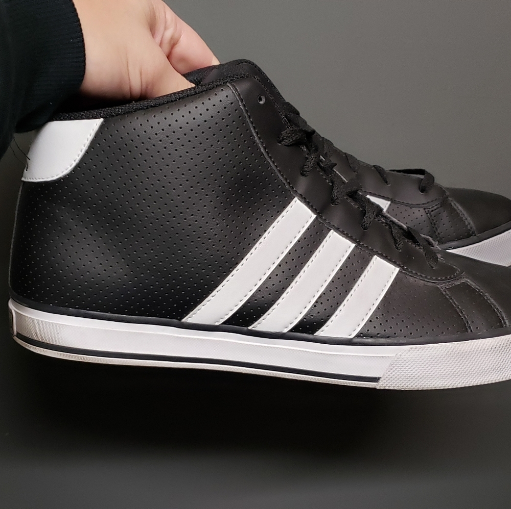Adidas neo